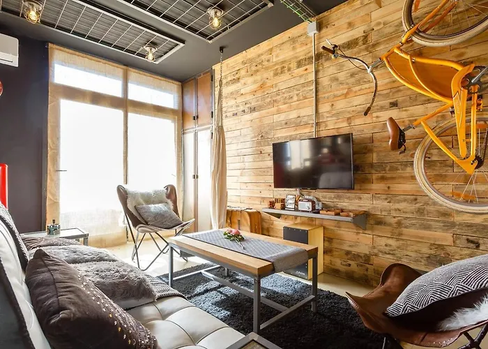 Gatu Selecta 5 Diseno Calidad Wifi, Aire Acc Junto Recinto Ferial, Preferente Mayores De 25 Anos Y Familias